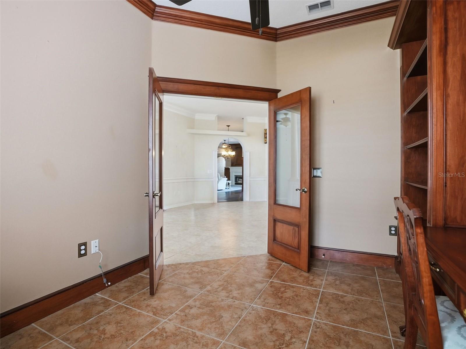1411 AMESBURY CT — photo 22