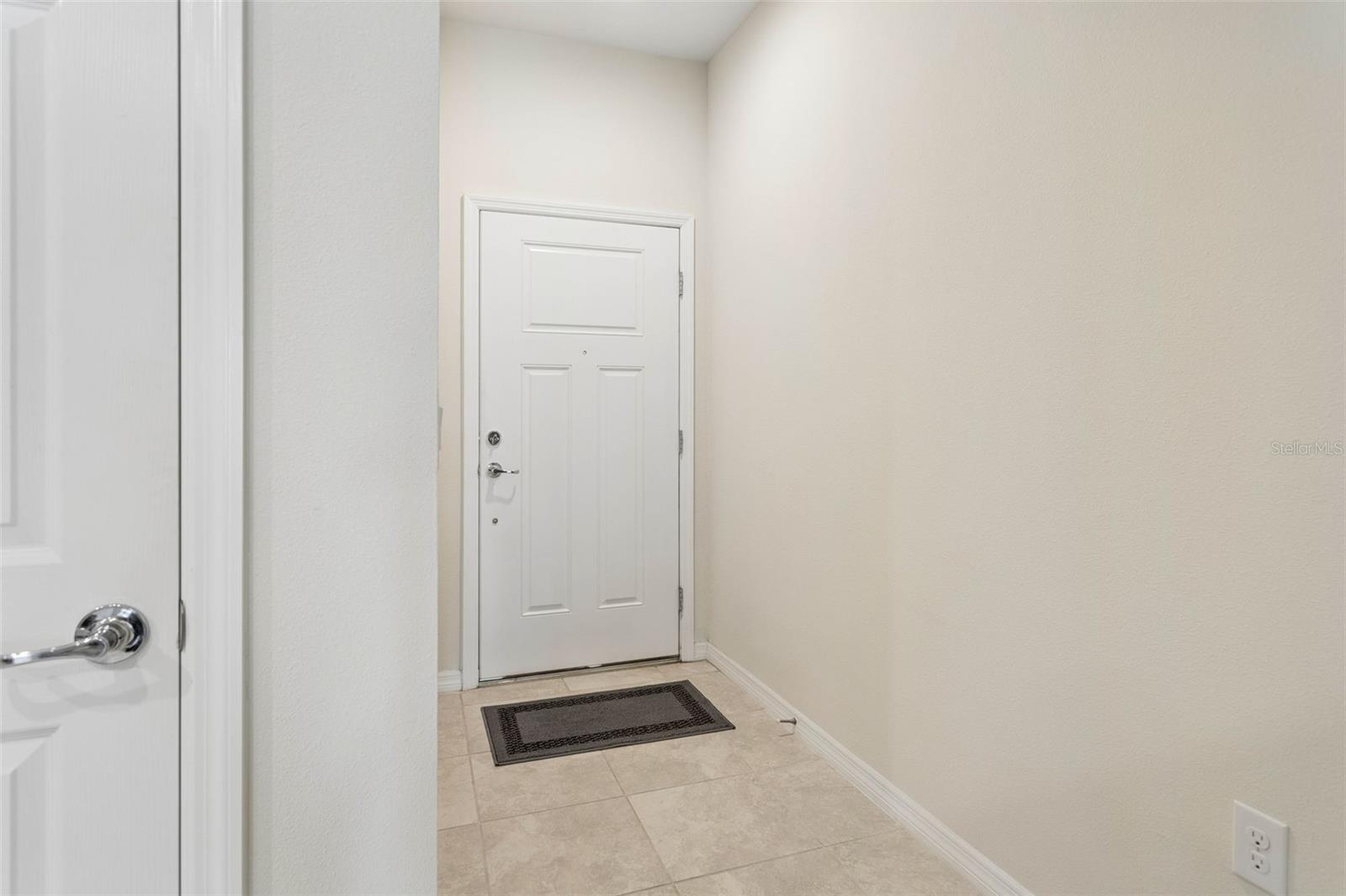 9146 HILLCROFT DR — photo 6