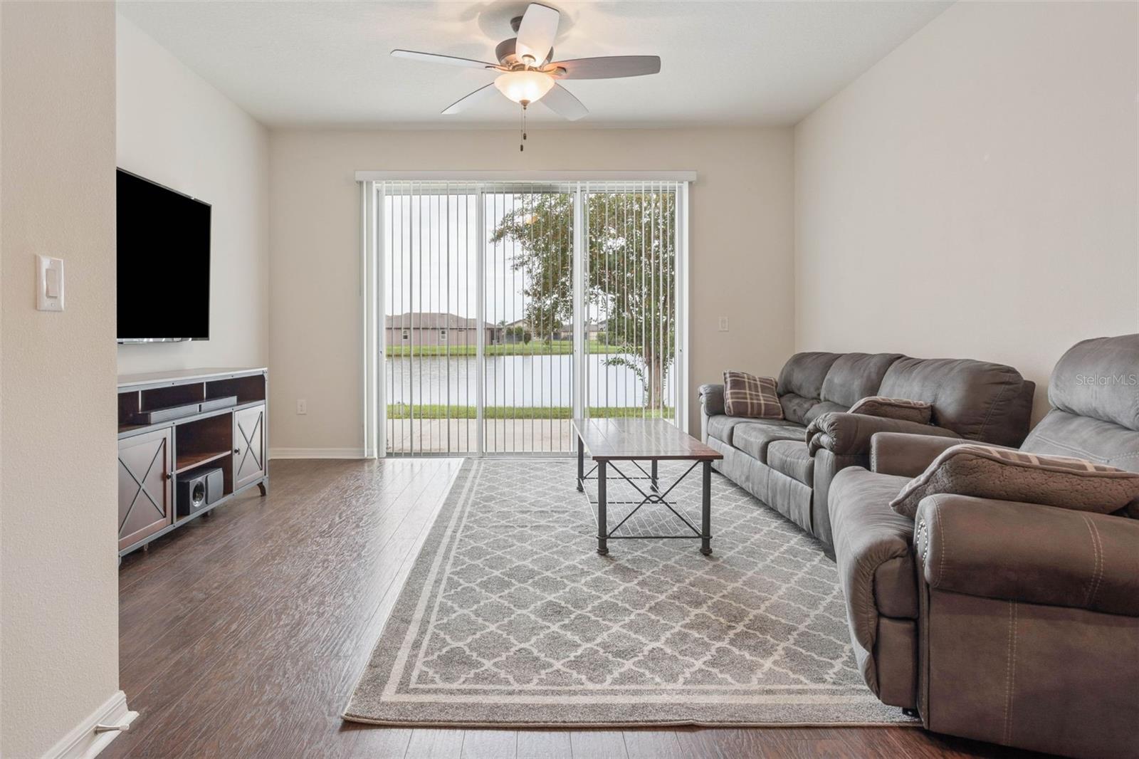 9146 HILLCROFT DR — photo 10