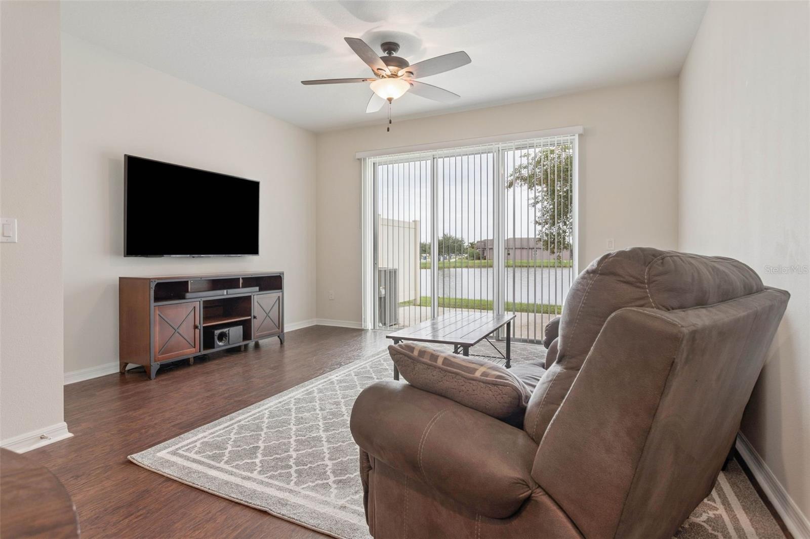 9146 HILLCROFT DR — photo 8