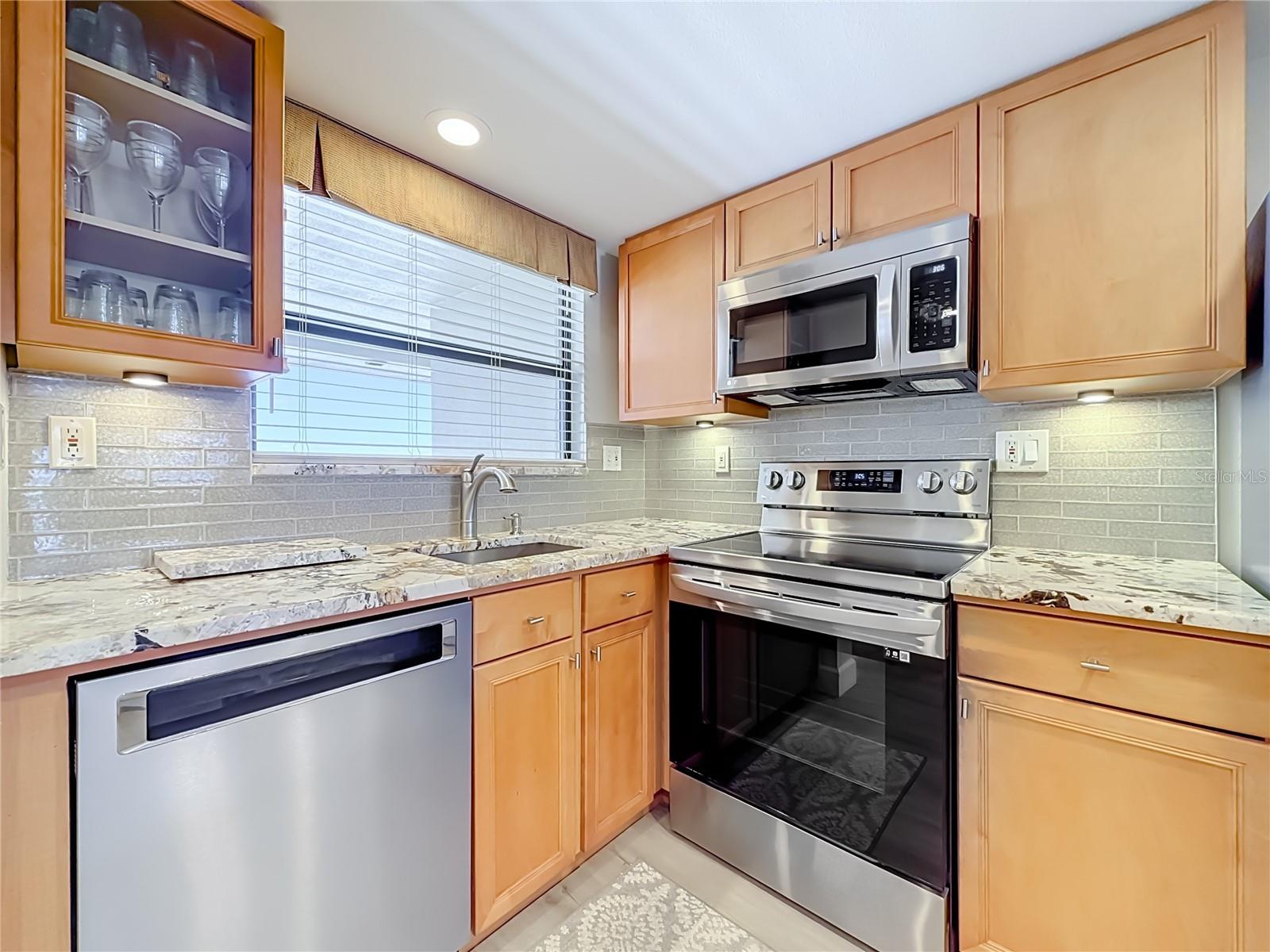 4000 GULF BLVD #504 — photo 11