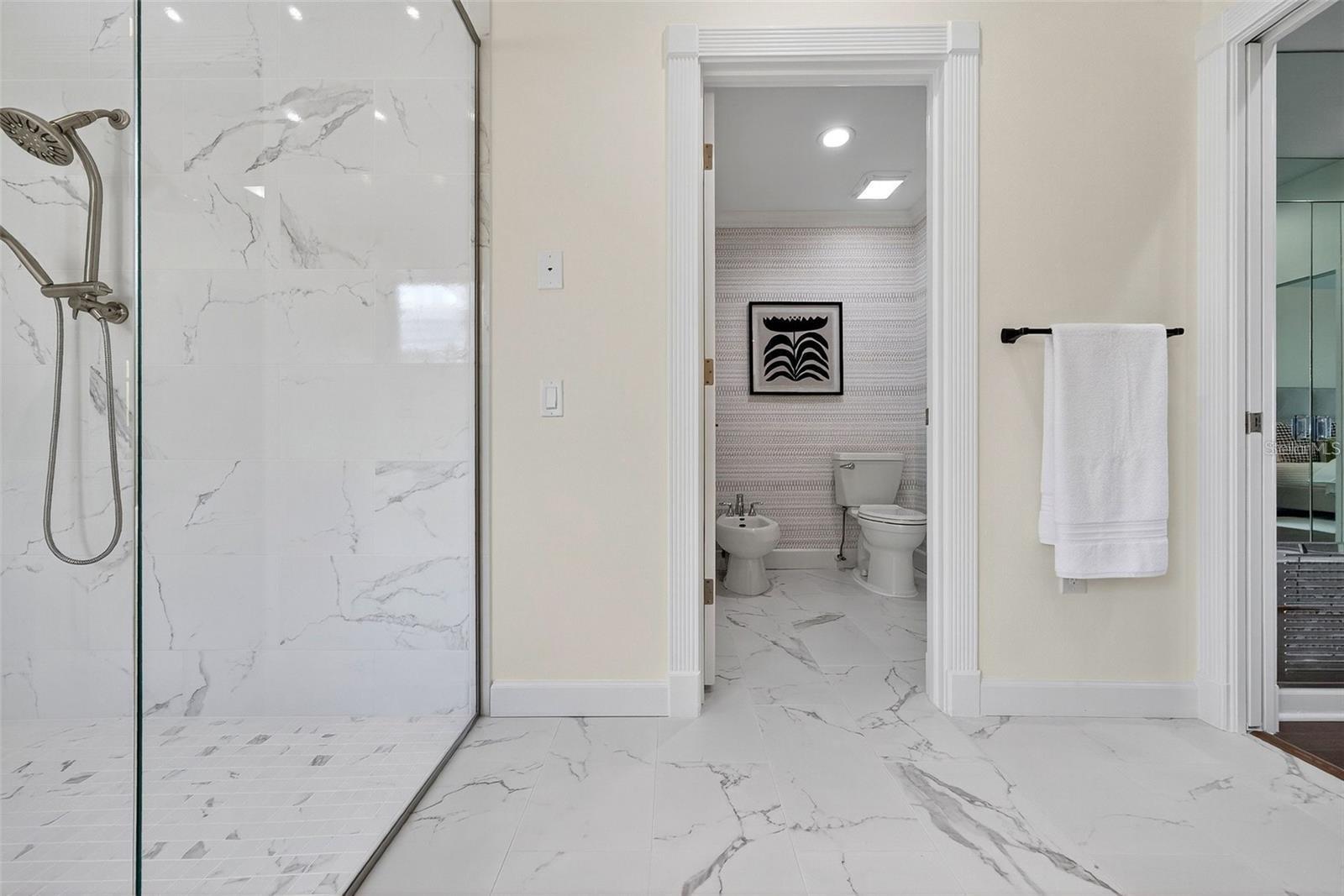 3488 MISTLETOE LN — photo 37