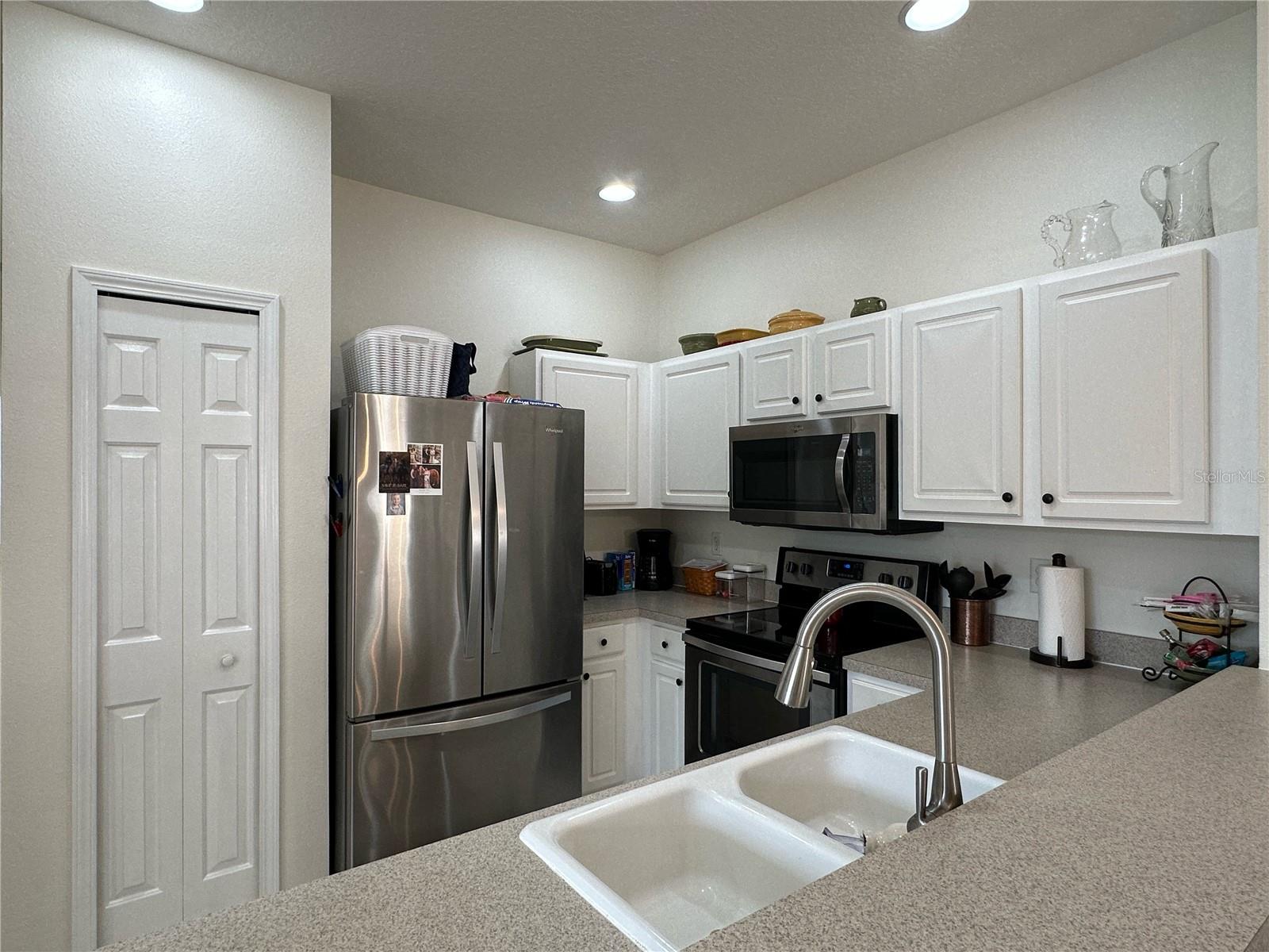 3815 PARKRIDGE CIR #2-203 — photo 11
