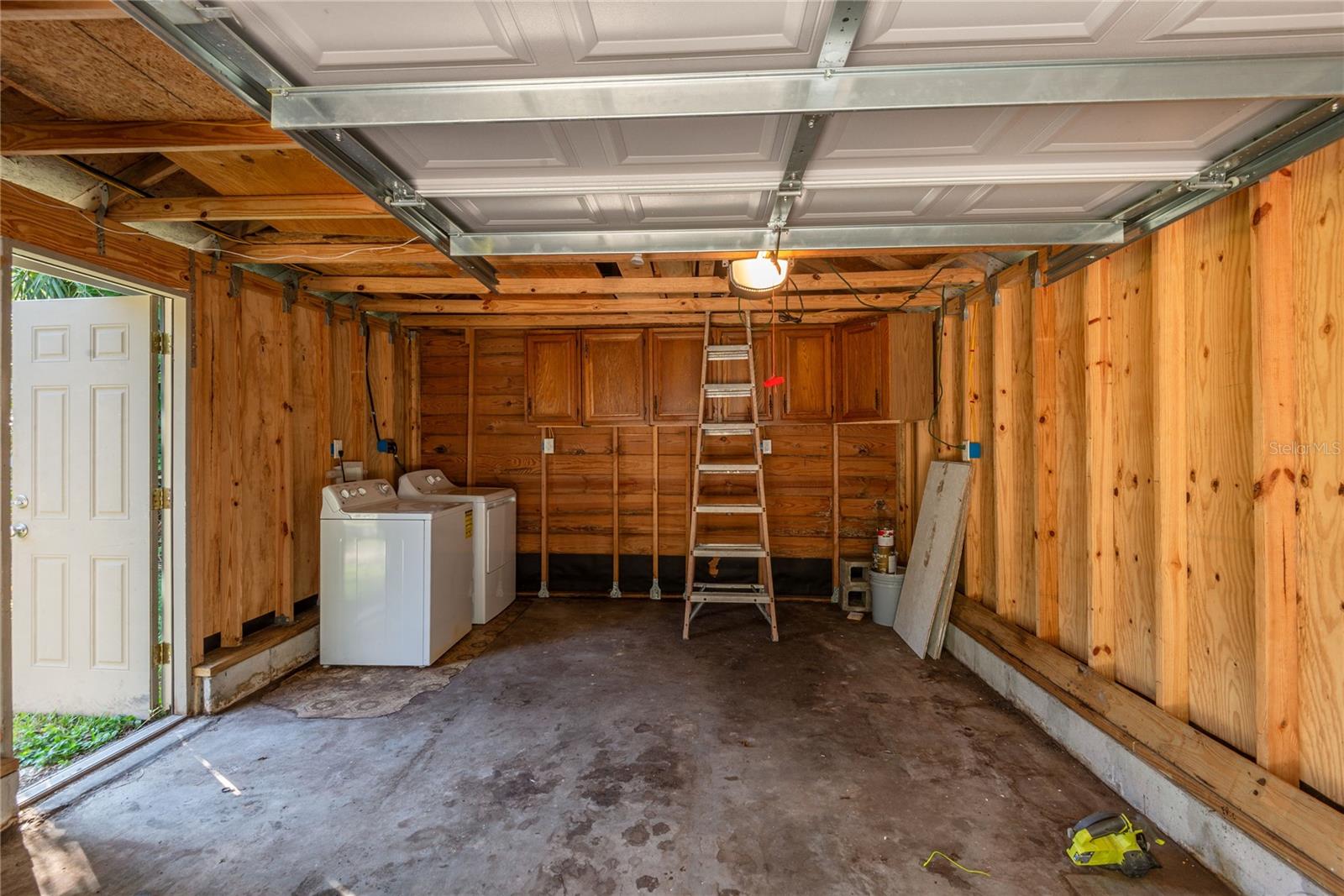 3810 N DARWIN AVE — photo 29