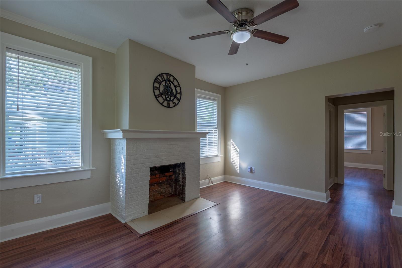 3810 N DARWIN AVE — photo 4