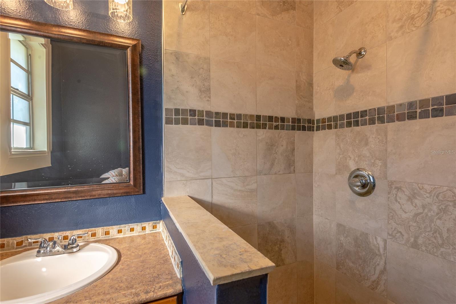 3810 N DARWIN AVE — photo 23