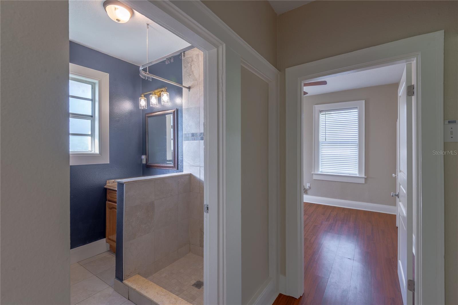 3810 N DARWIN AVE — photo 20