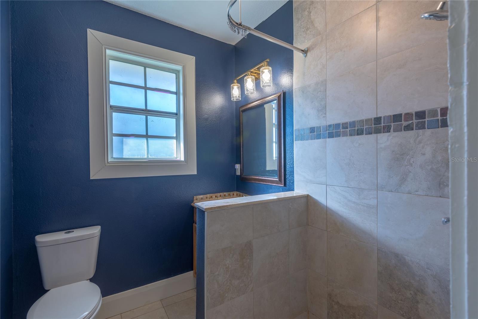 3810 N DARWIN AVE — photo 21