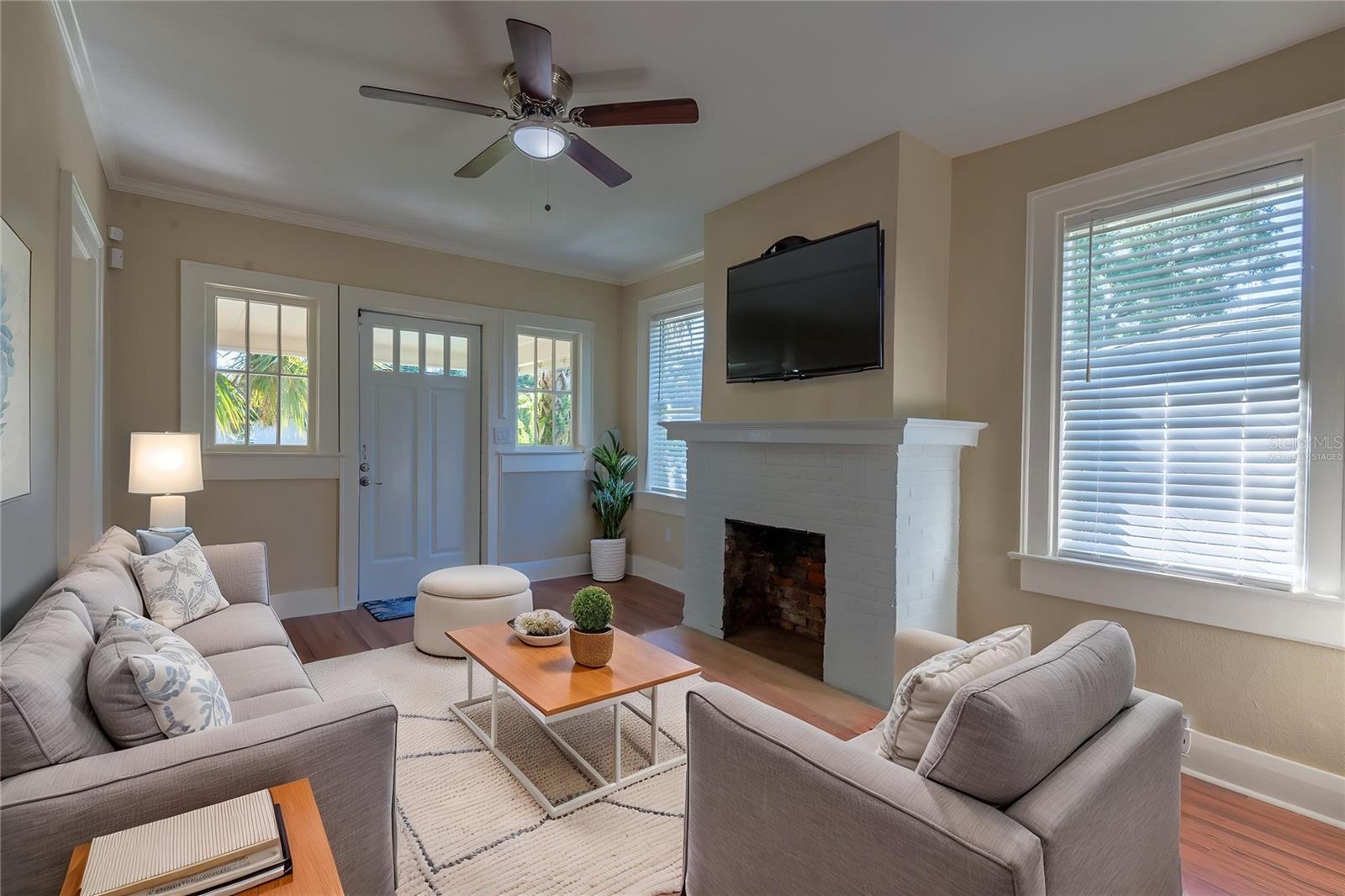 3810 N DARWIN AVE — photo 5