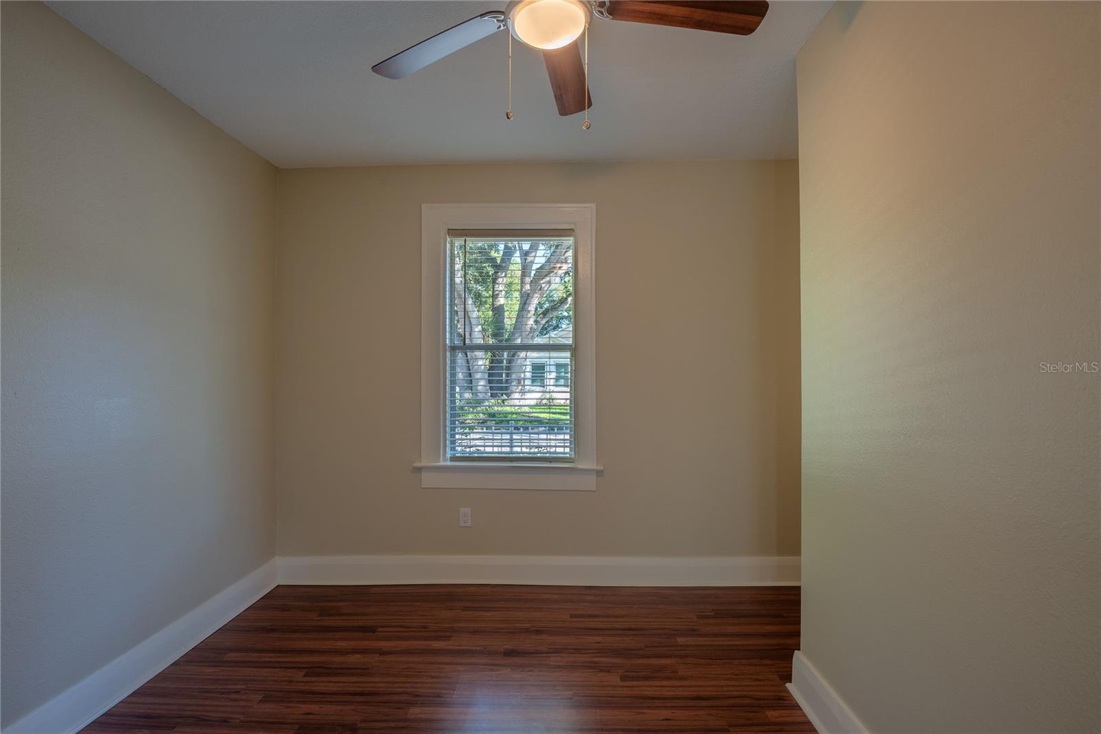 3810 N DARWIN AVE — photo 16