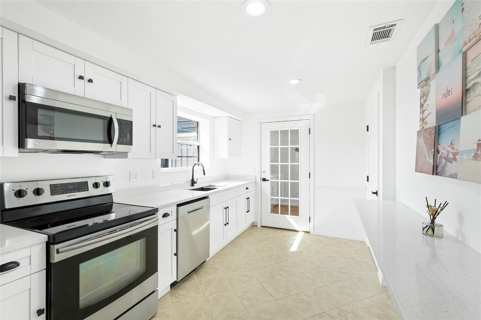 707 40TH ST W — photo 16