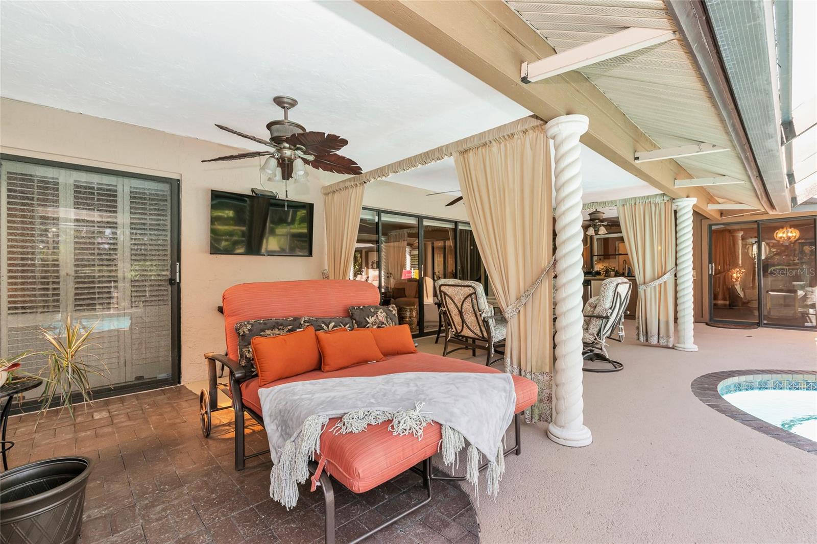 6976 COUNTRY LAKES CIR — photo 41