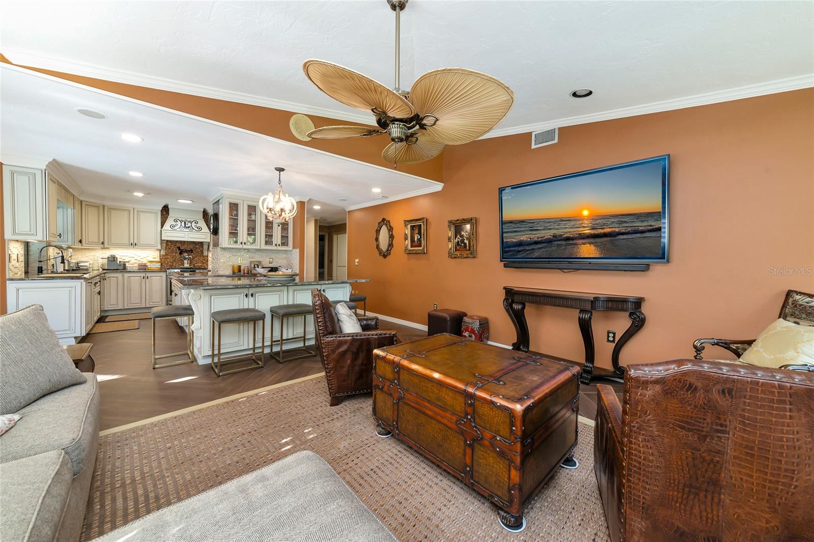 6976 COUNTRY LAKES CIR — photo 5