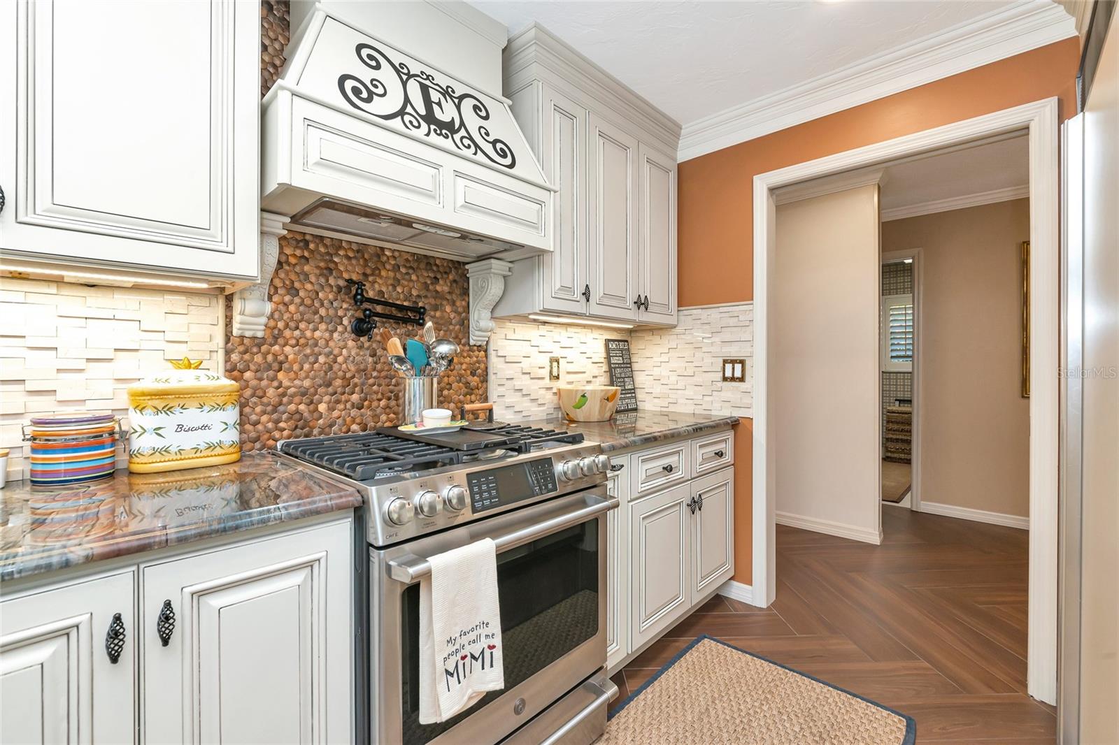 6976 COUNTRY LAKES CIR — photo 13