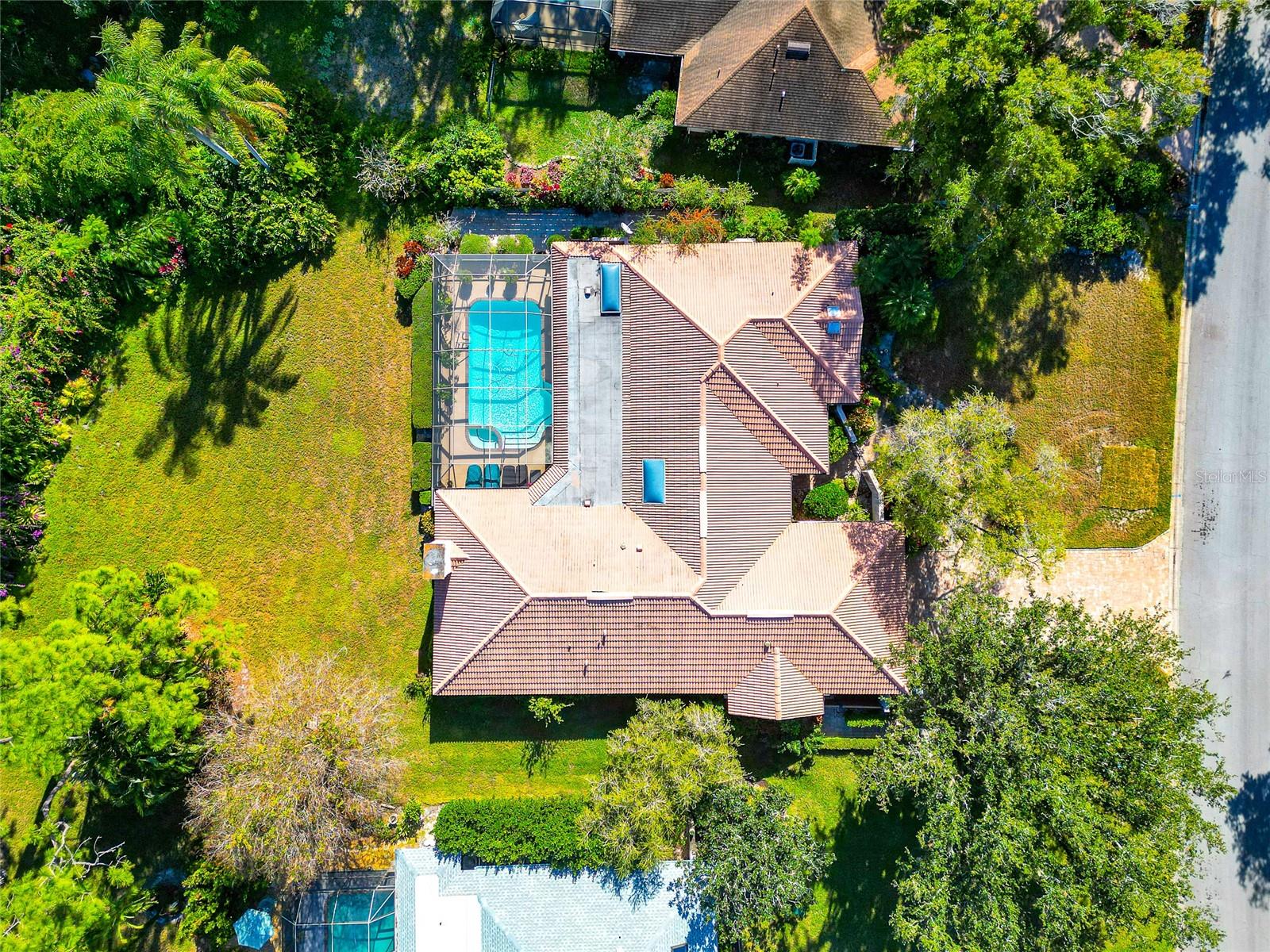 6976 COUNTRY LAKES CIR — photo 51