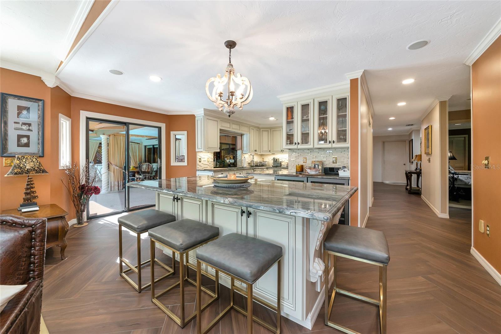 6976 COUNTRY LAKES CIR — photo 7