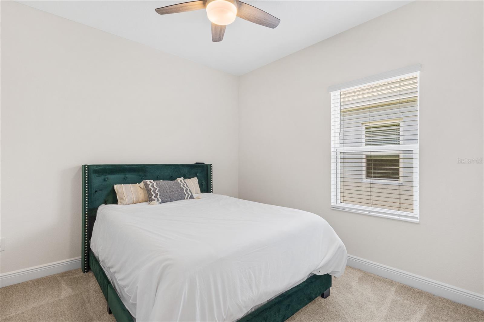 10934 SAND PINE LN — photo 38