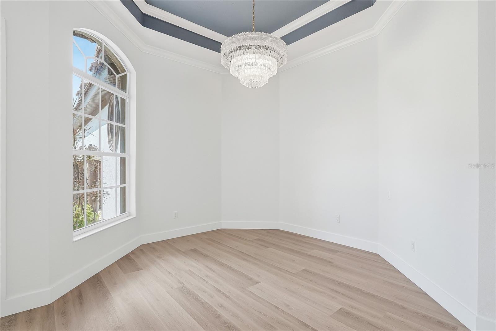 7618 PINE VALLEY ST — photo 10