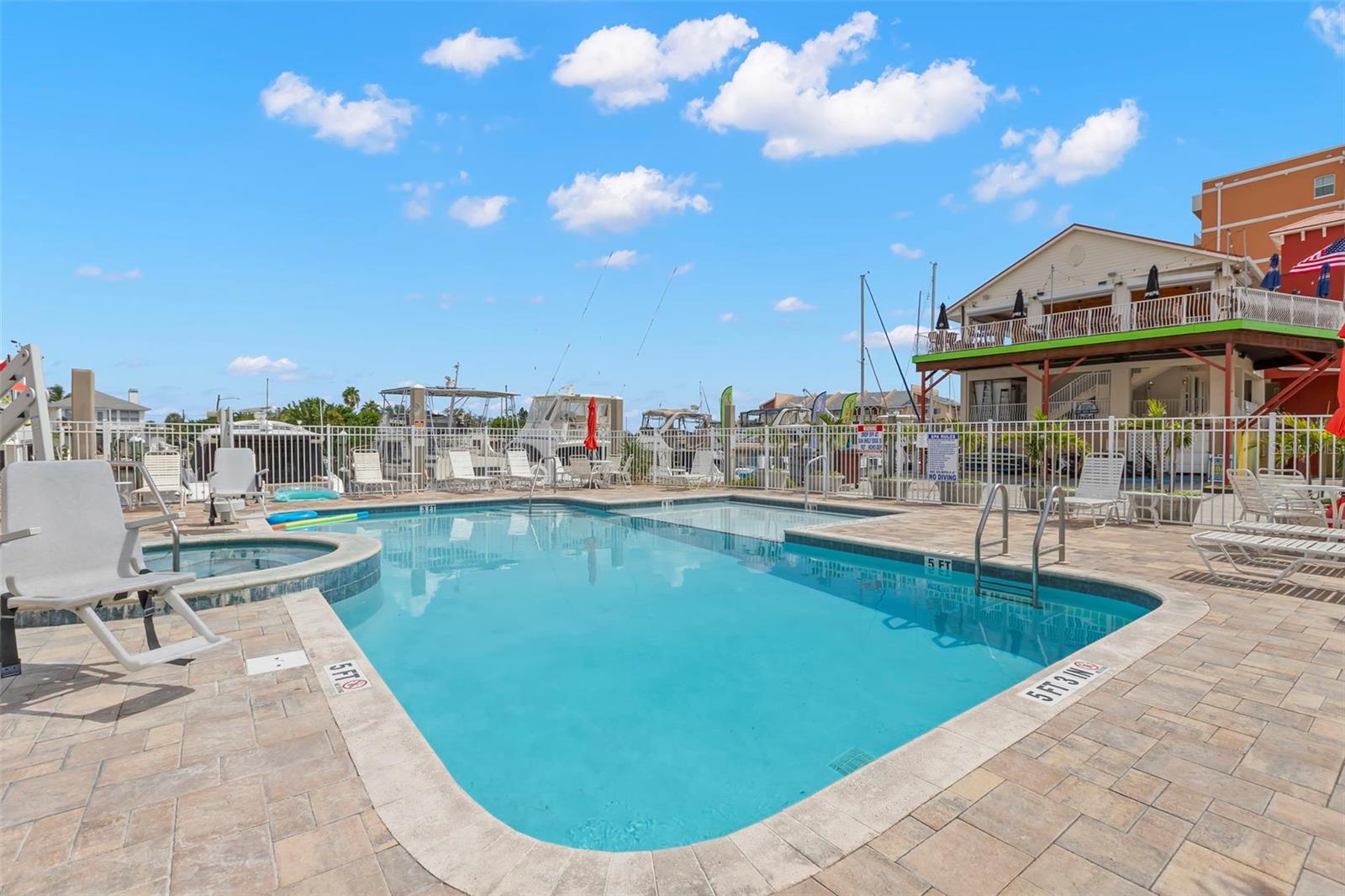 13101 GULF BLVD #1302 — photo 32