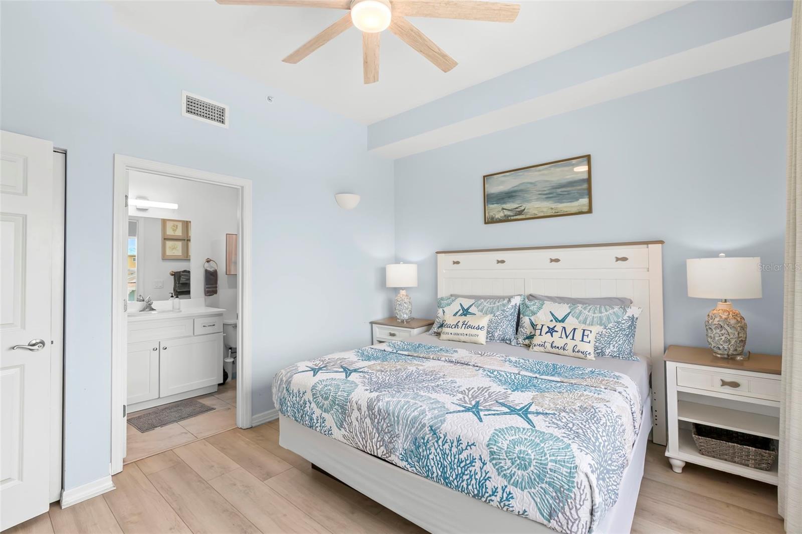 13101 GULF BLVD #1302 — photo 21