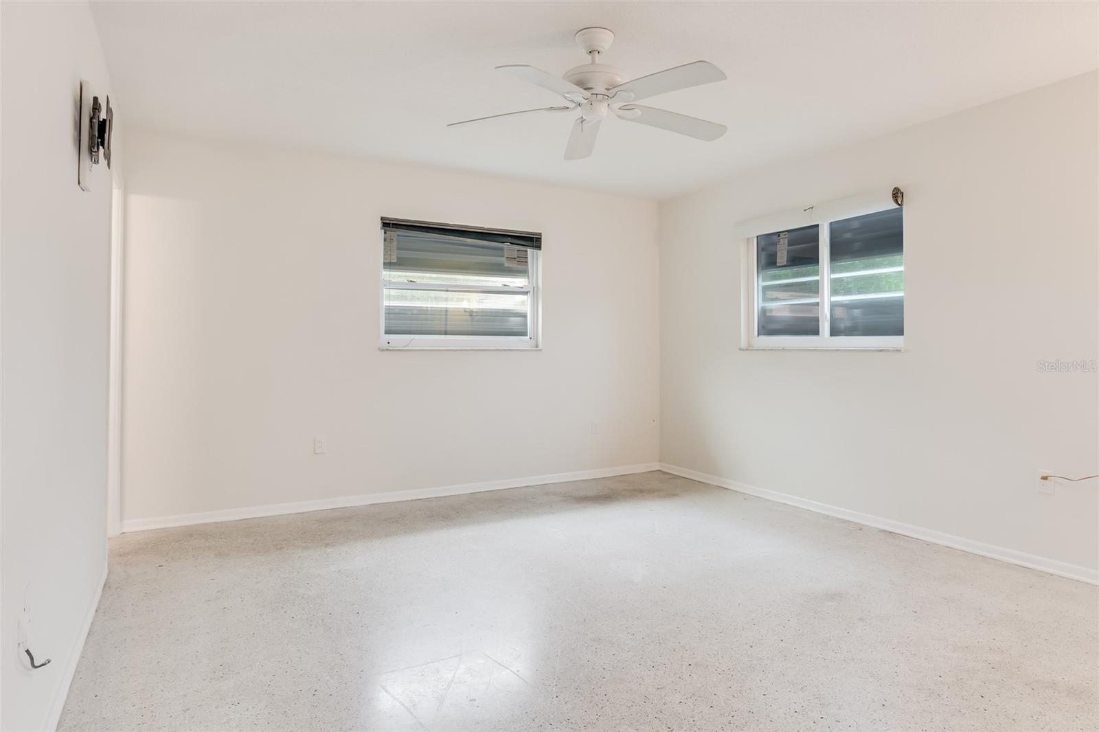 6350 JORDAN ST — photo 15