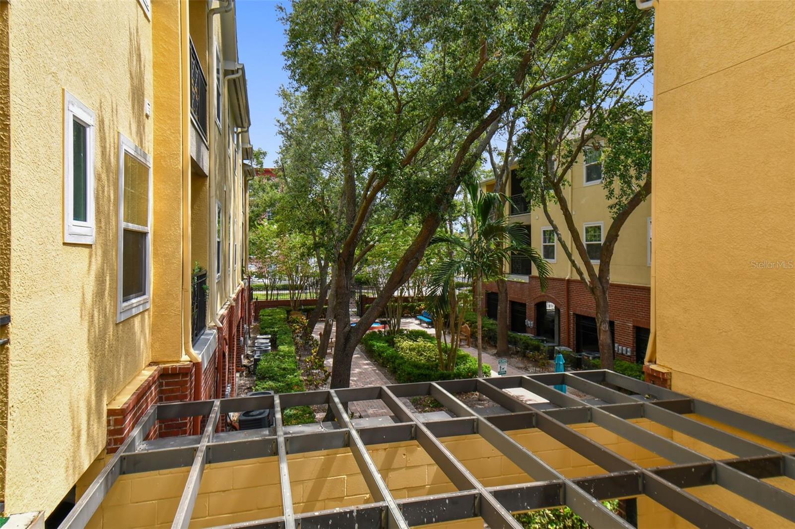 2010 E PALM AVE #14209 — photo 35