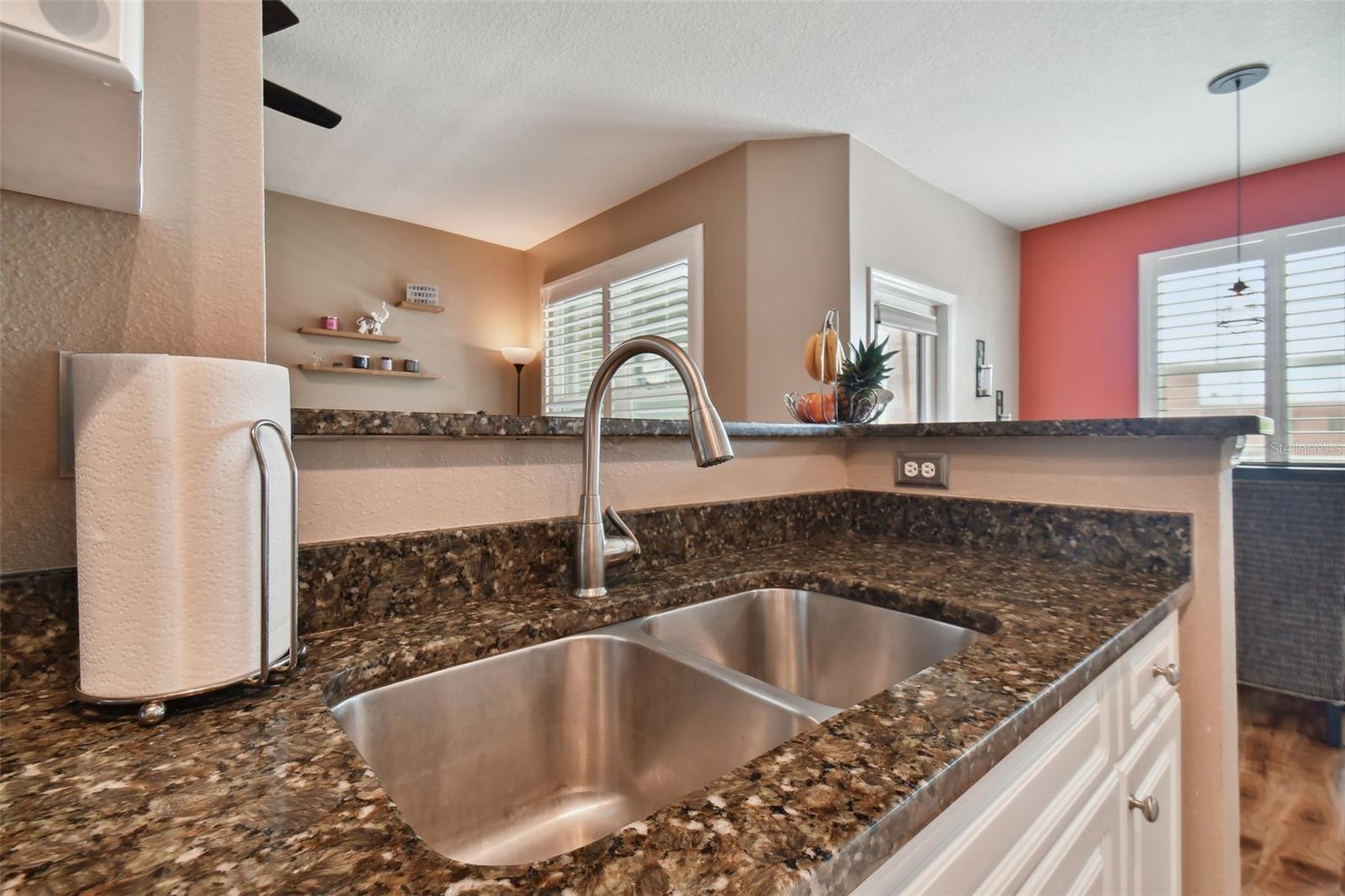 2010 E PALM AVE #14209 — photo 19