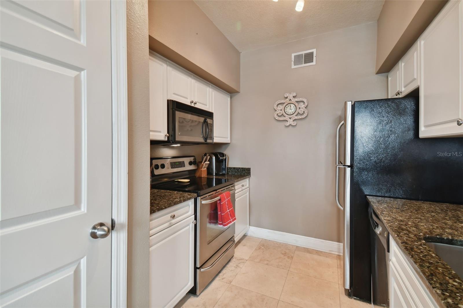 2010 E PALM AVE #14209 — photo 16