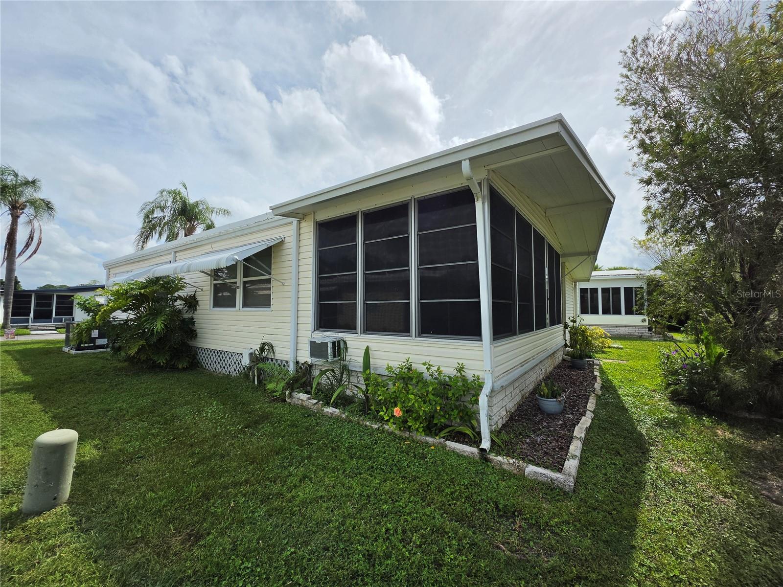 5293 POINCIANA CIR — photo 4