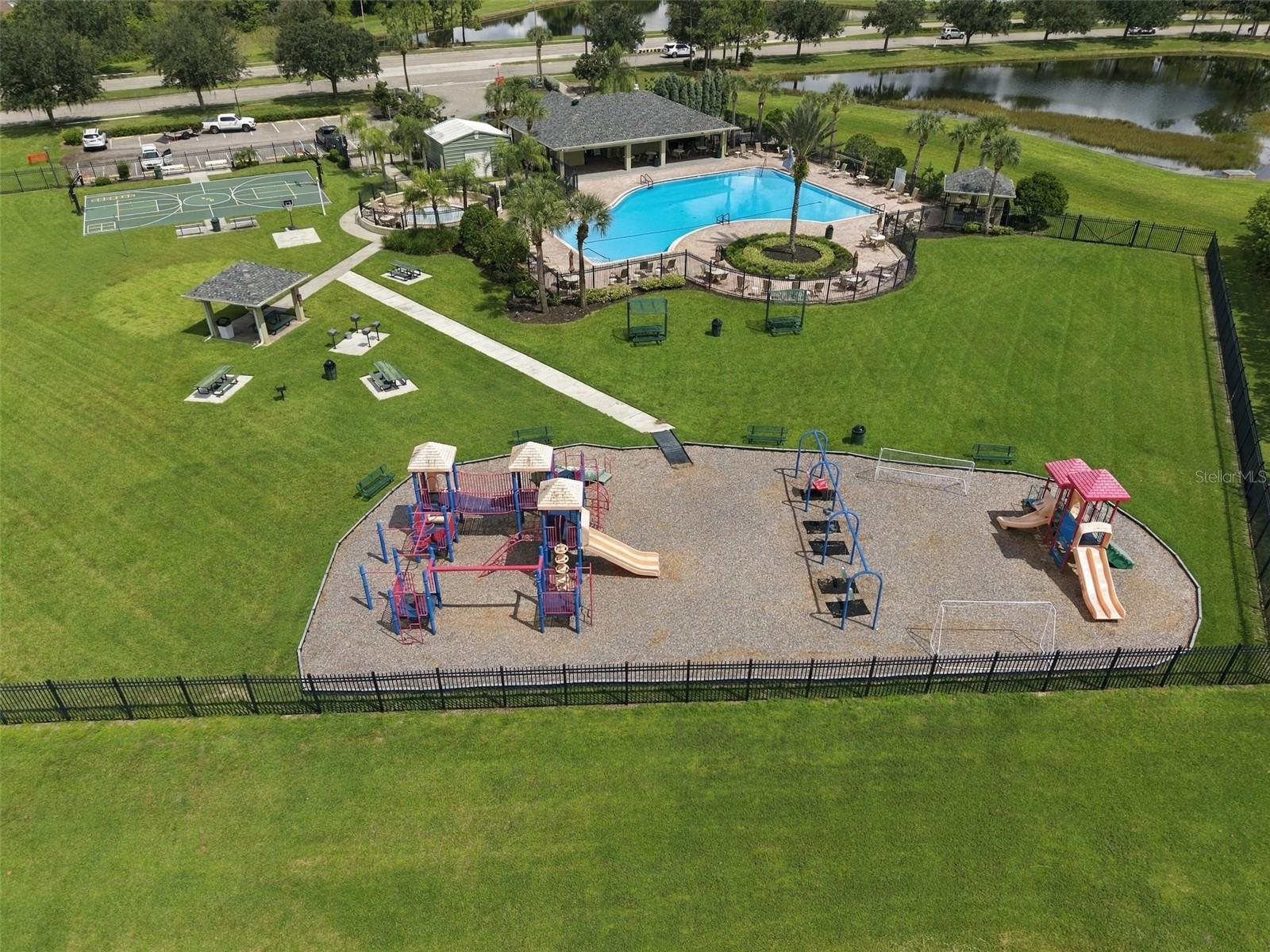 10915 AUSTRALIAN PINE DR — photo 37