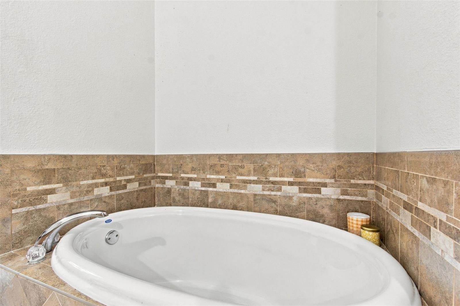 36900 SUWANEE WAY — photo 46