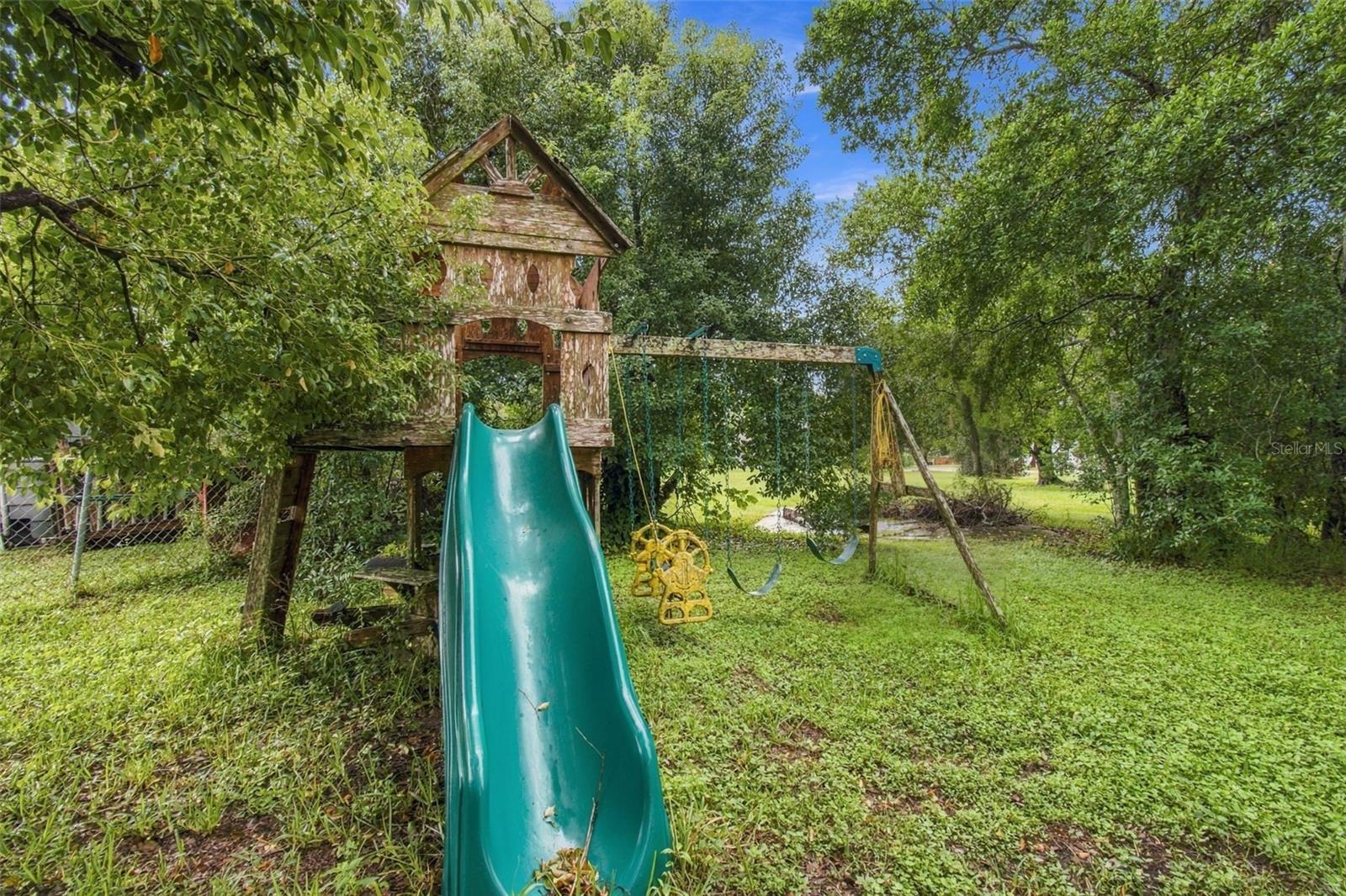 36900 SUWANEE WAY — photo 52