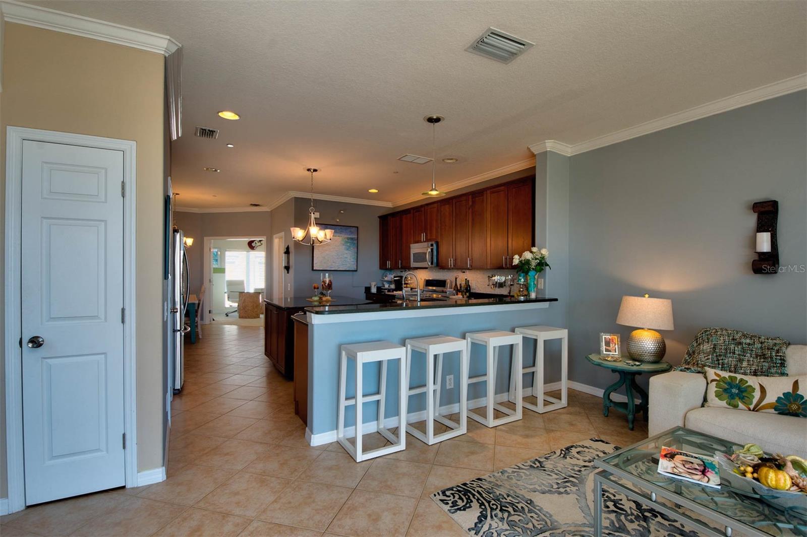 1146 VENETIAN HARBOR DR NE — photo 10