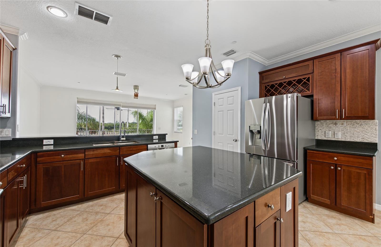 1146 VENETIAN HARBOR DR NE — photo 18