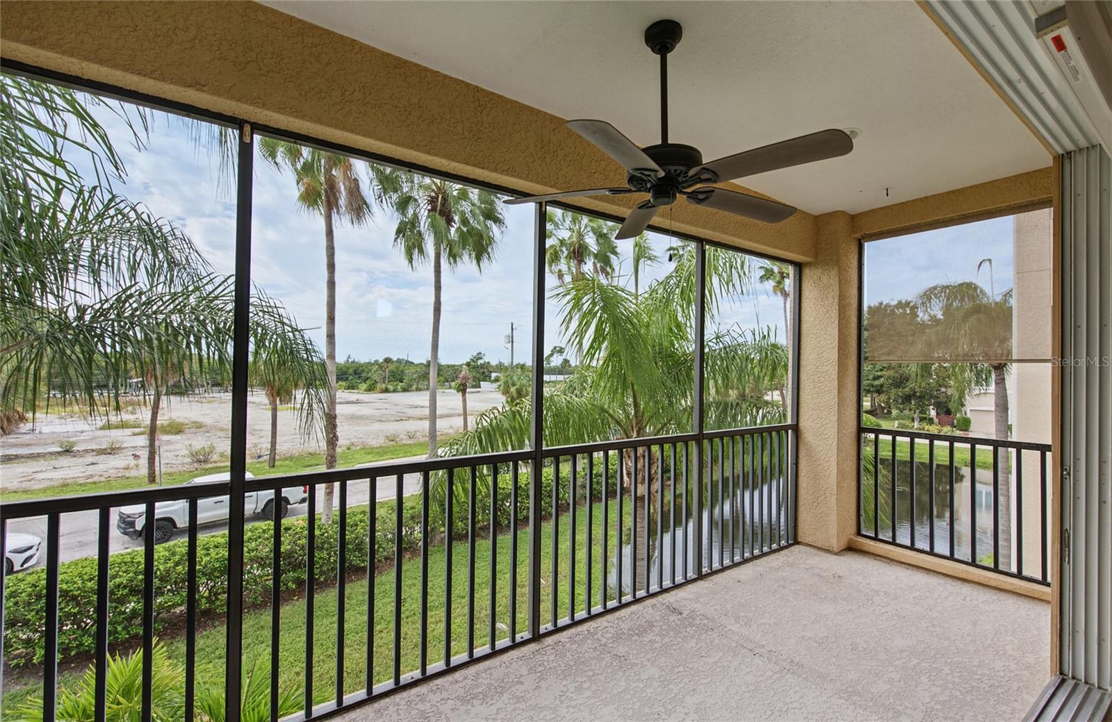 1146 VENETIAN HARBOR DR NE — photo 4