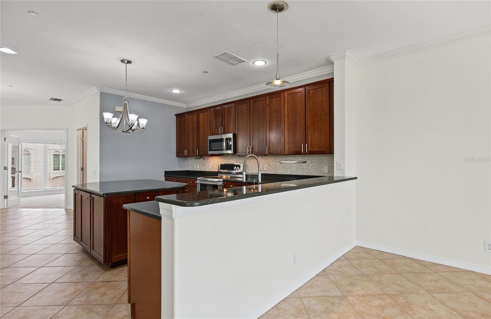 1146 VENETIAN HARBOR DR NE — photo 11