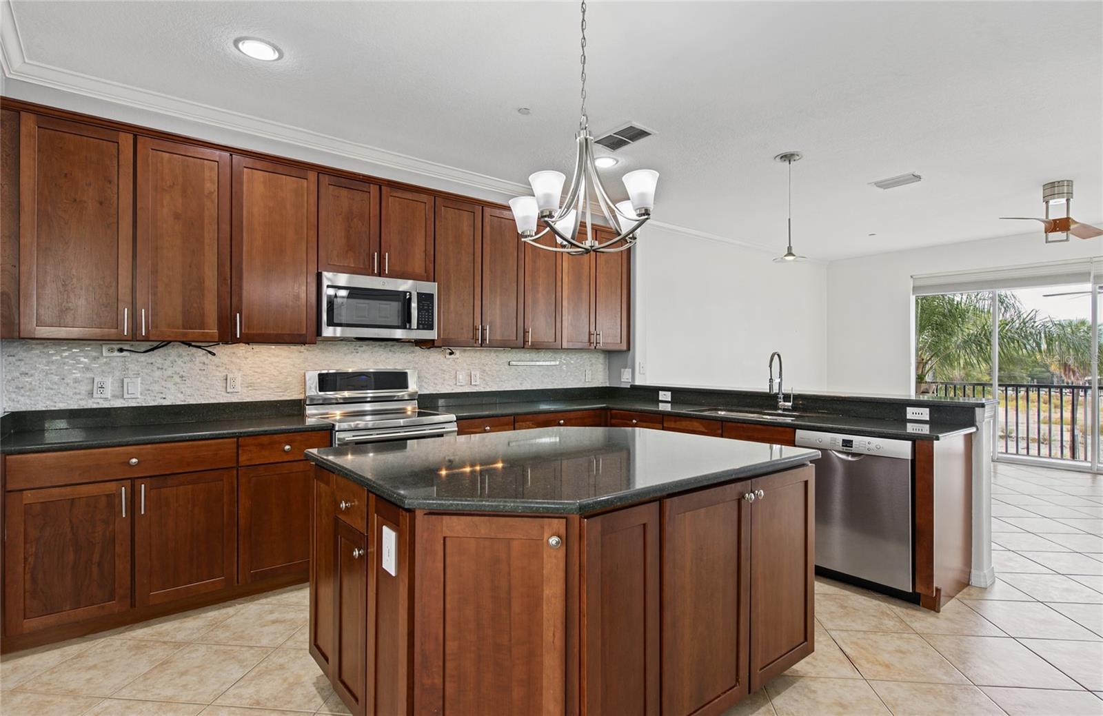 1146 VENETIAN HARBOR DR NE — photo 14