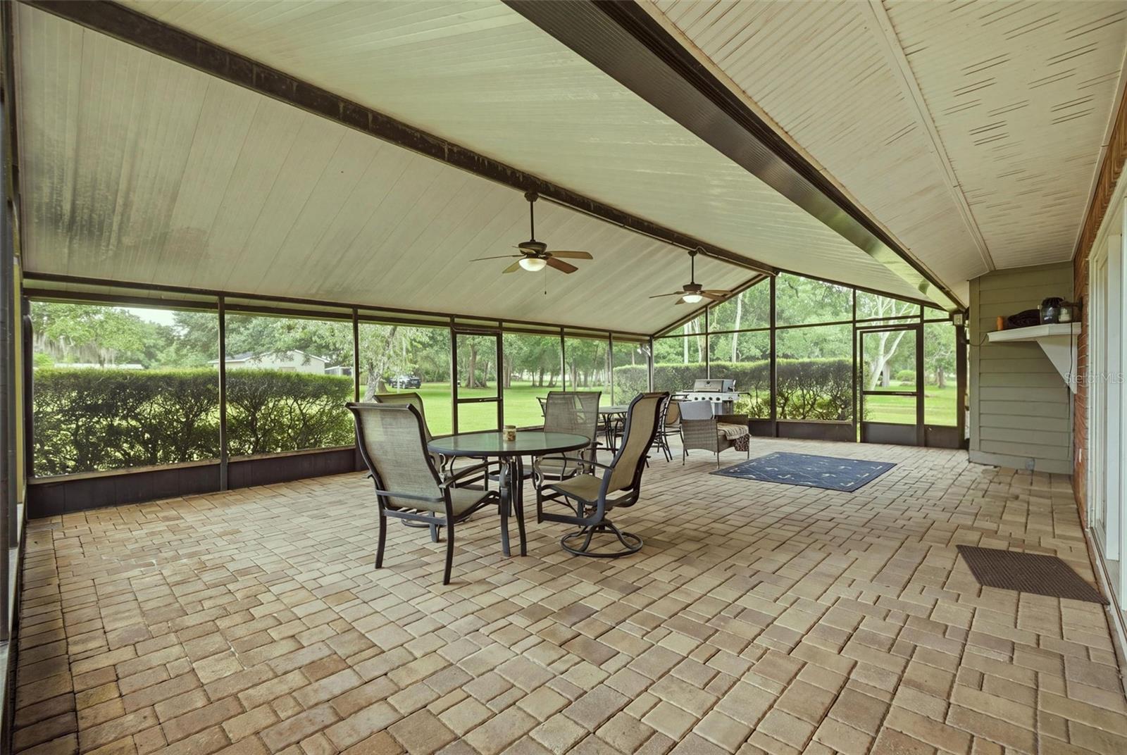 17501 LAKESHORE RD — photo 43