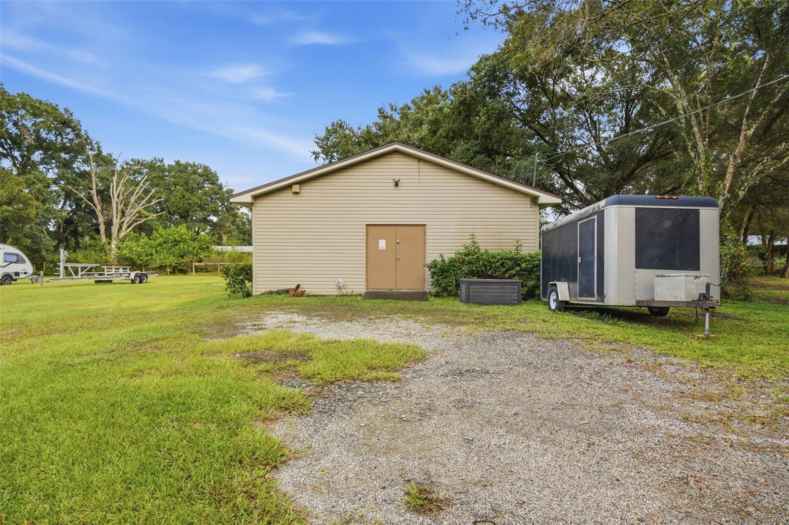 17501 LAKESHORE RD — photo 44