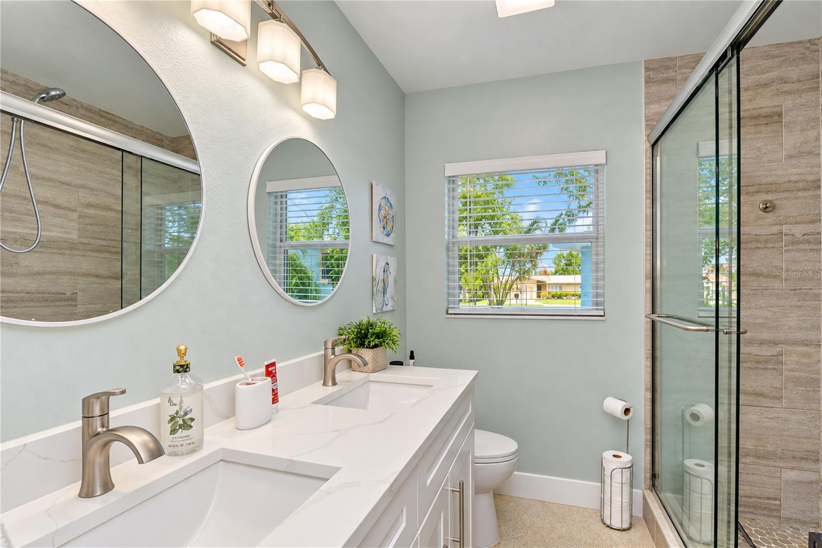 200 LAGOON DR — photo 53