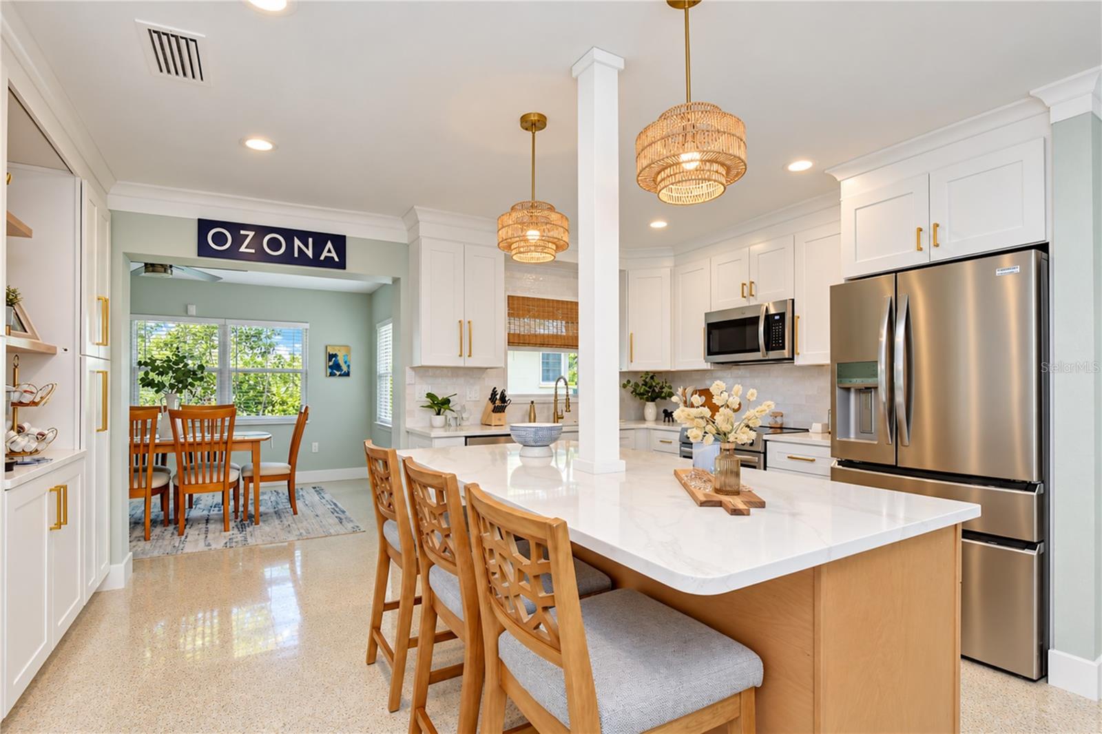 200 LAGOON DR — photo 35