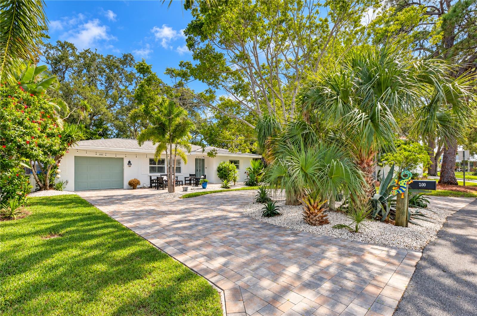 200 LAGOON DR — photo 23