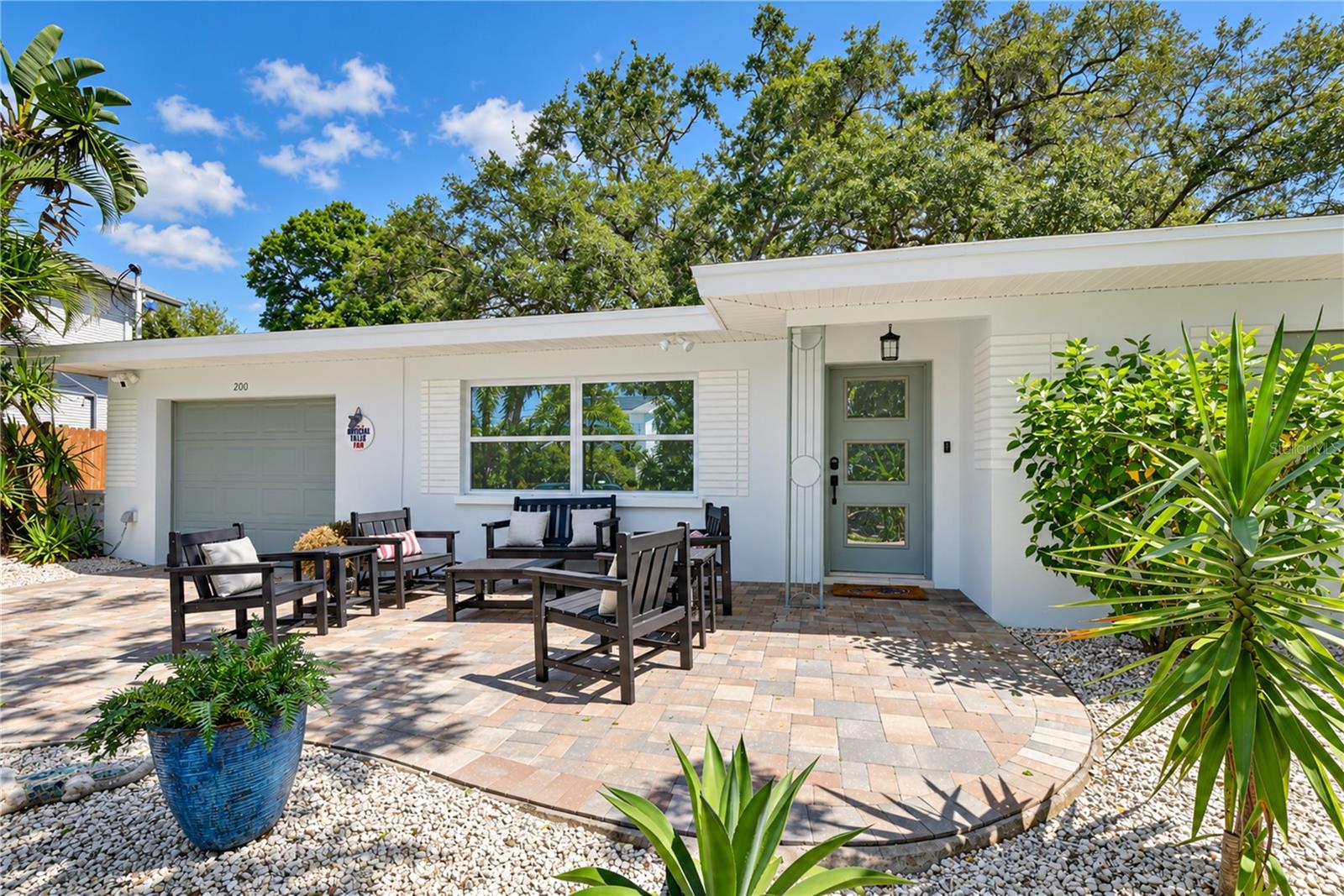 200 LAGOON DR — photo 8