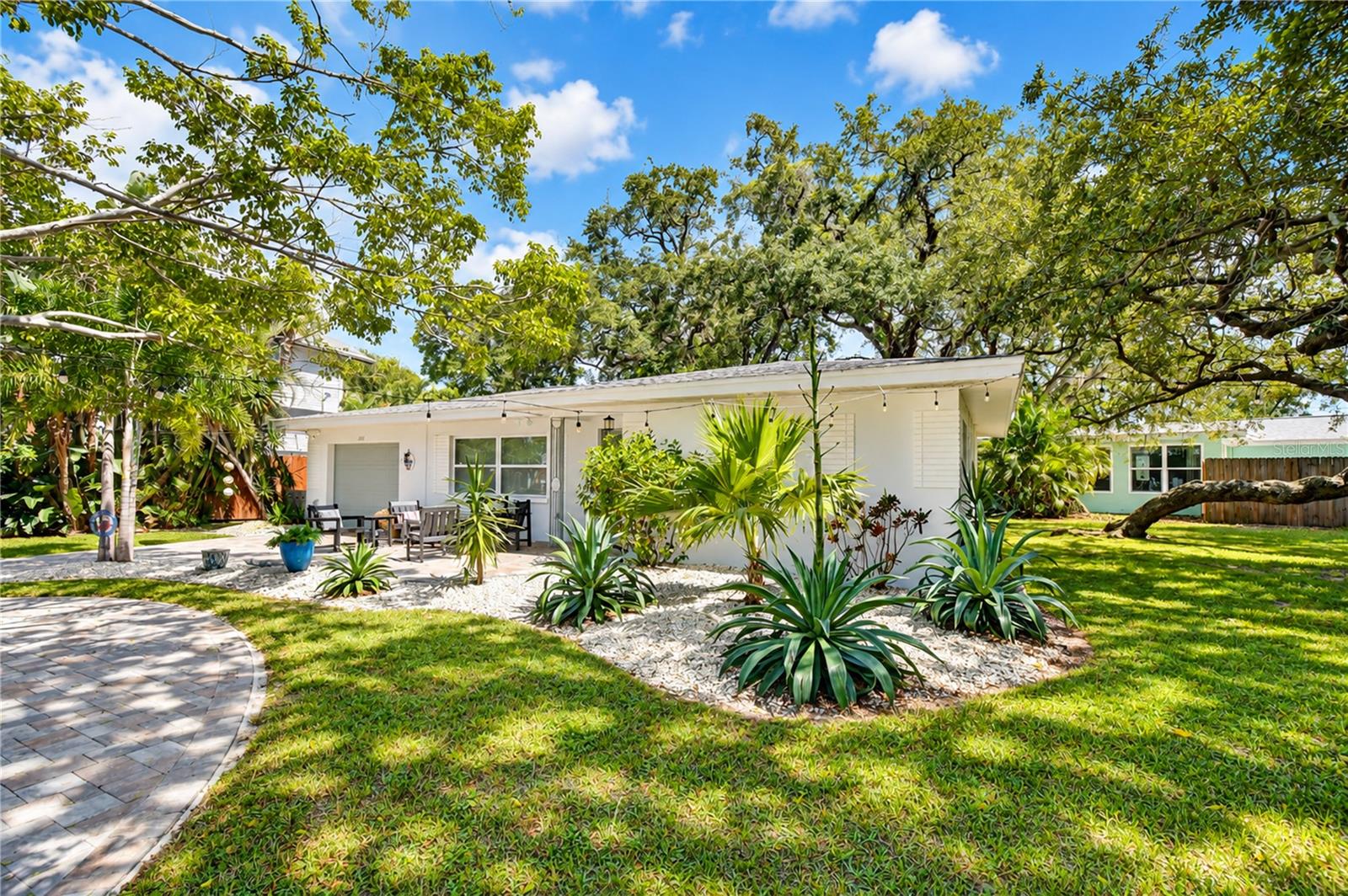 200 LAGOON DR — photo 4
