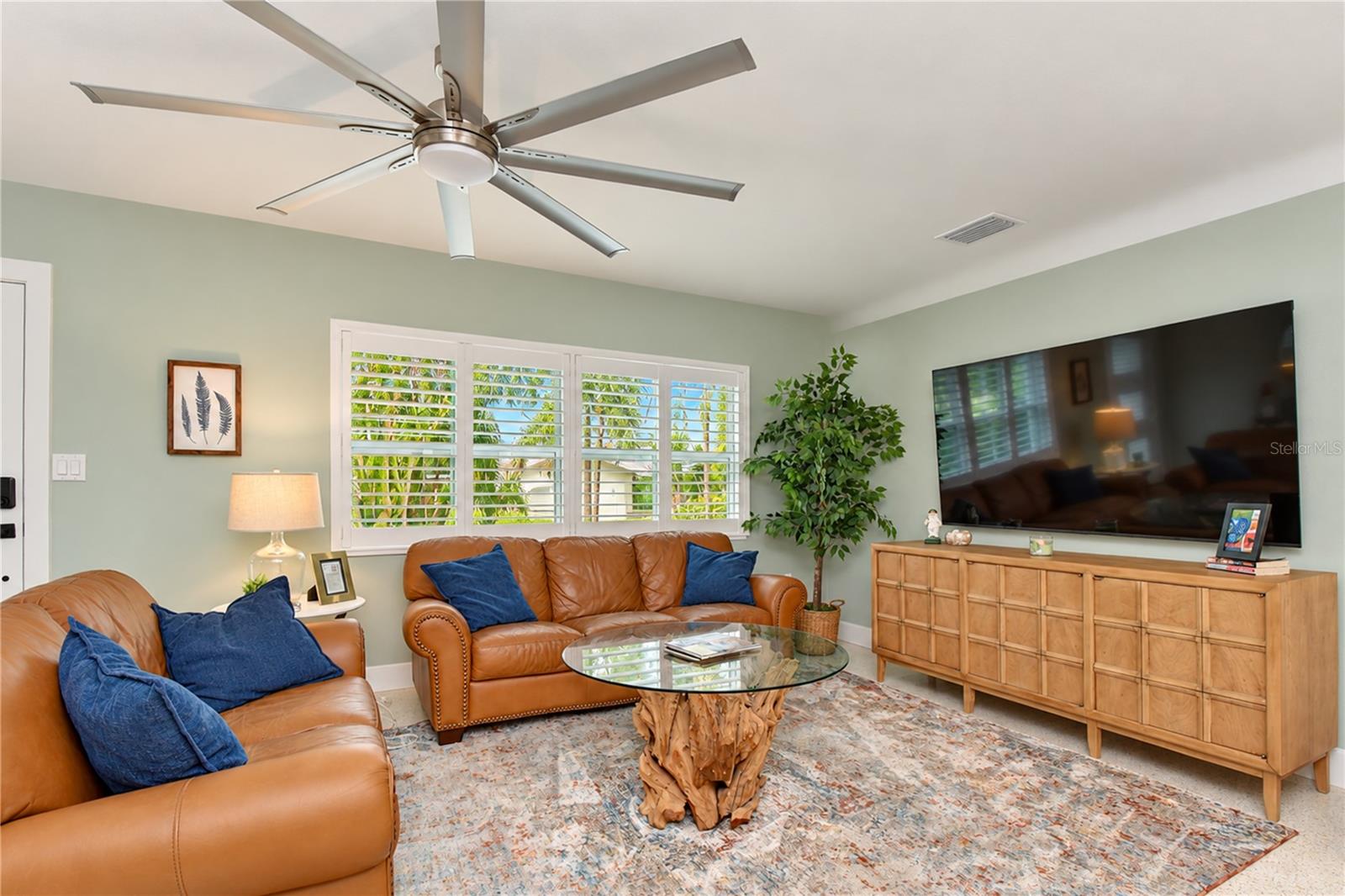 200 LAGOON DR — photo 25