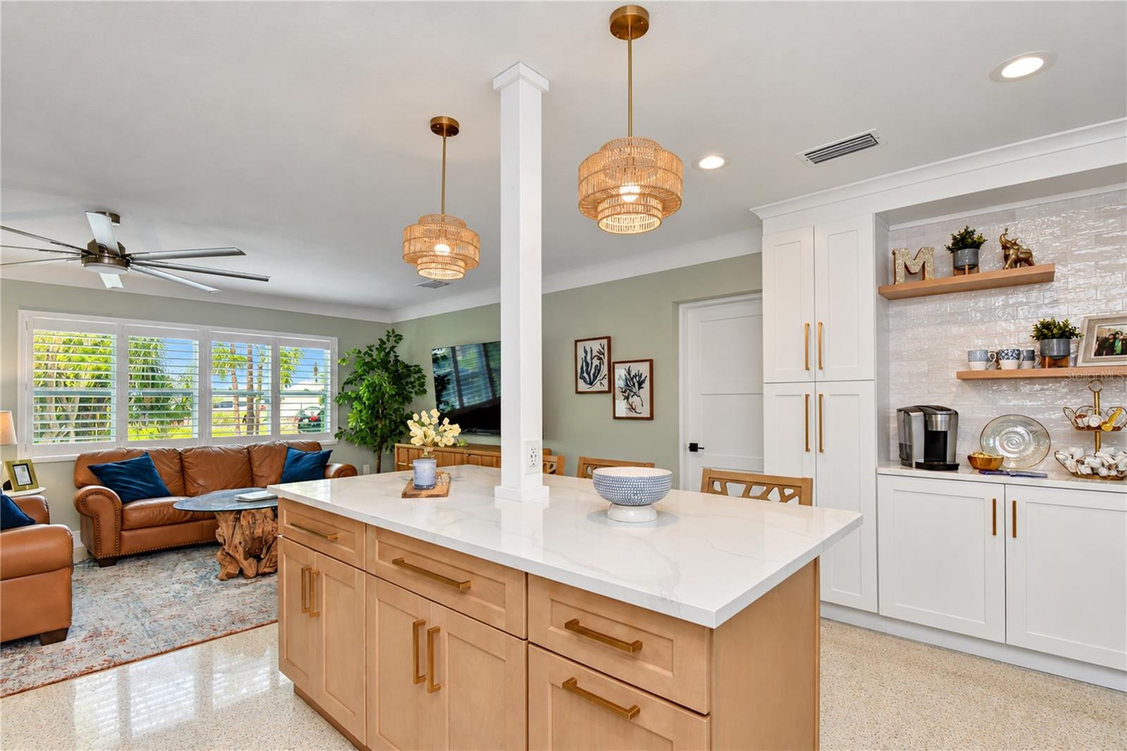 200 LAGOON DR — photo 41