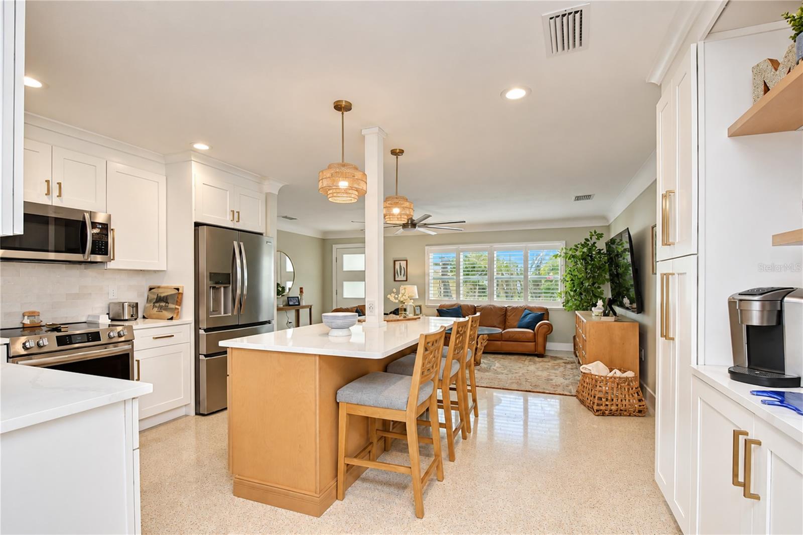 200 LAGOON DR — photo 39