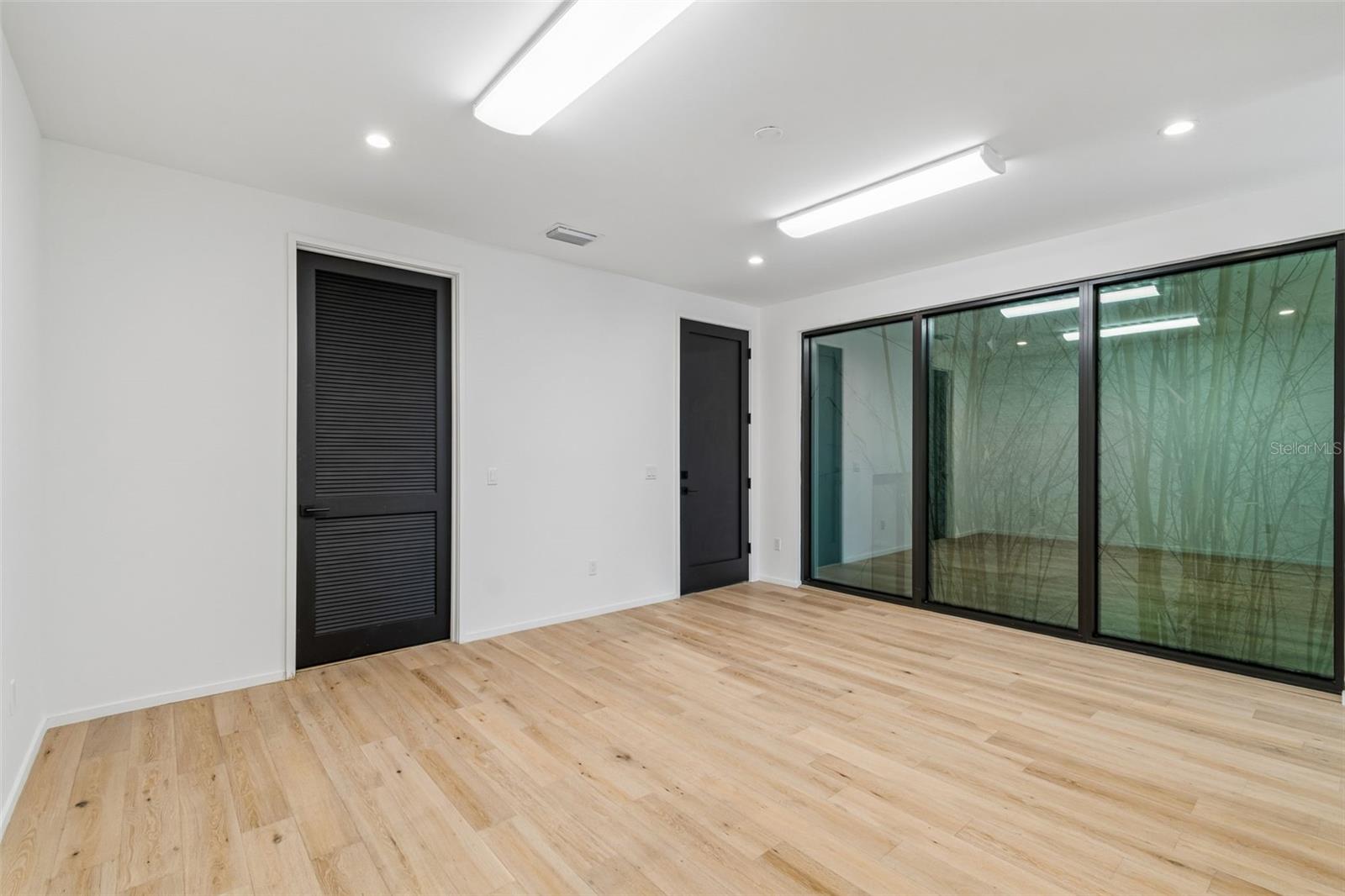 94 W DAVIS BLVD. — photo 17