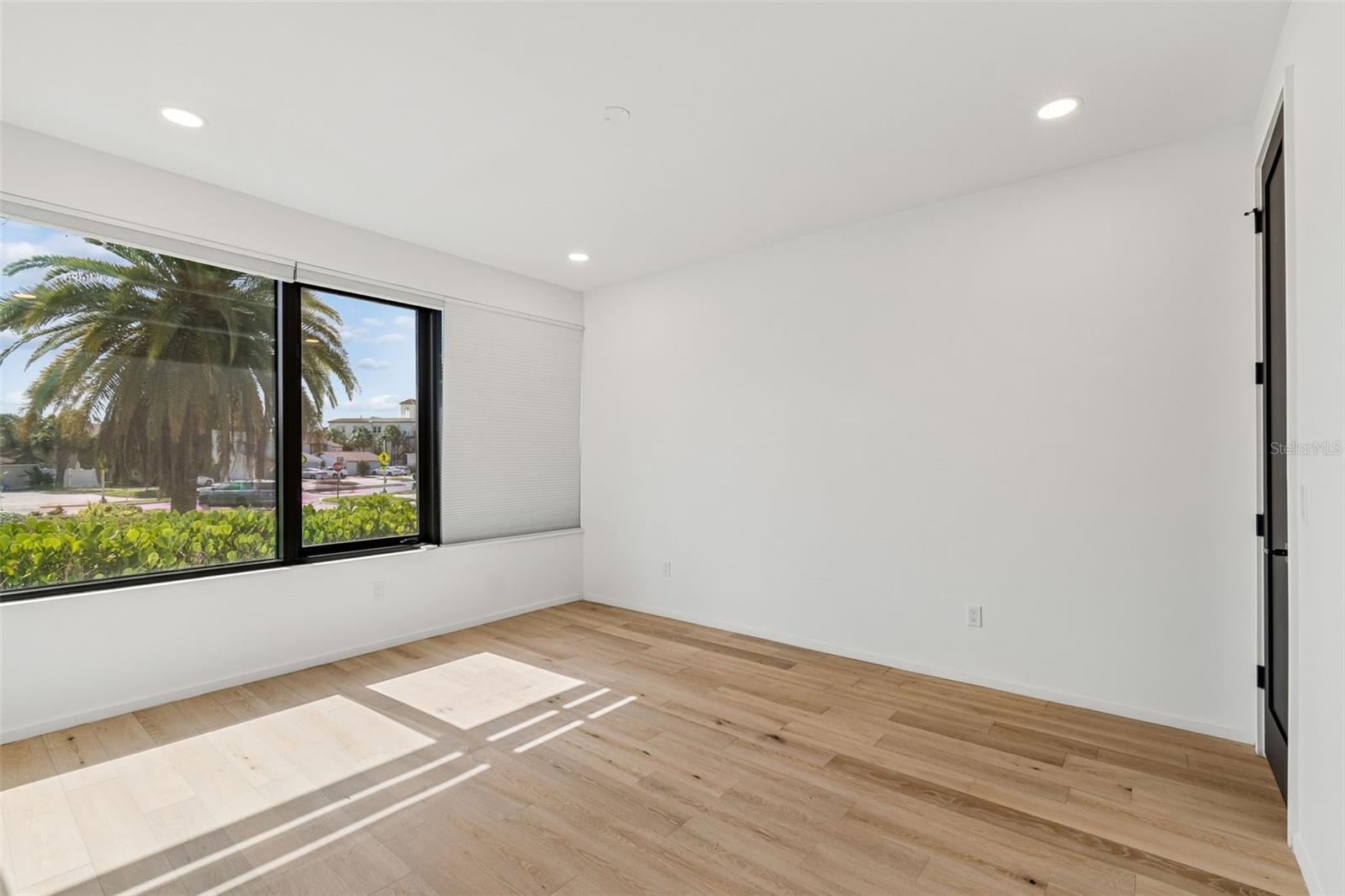 94 W DAVIS BLVD. — photo 19