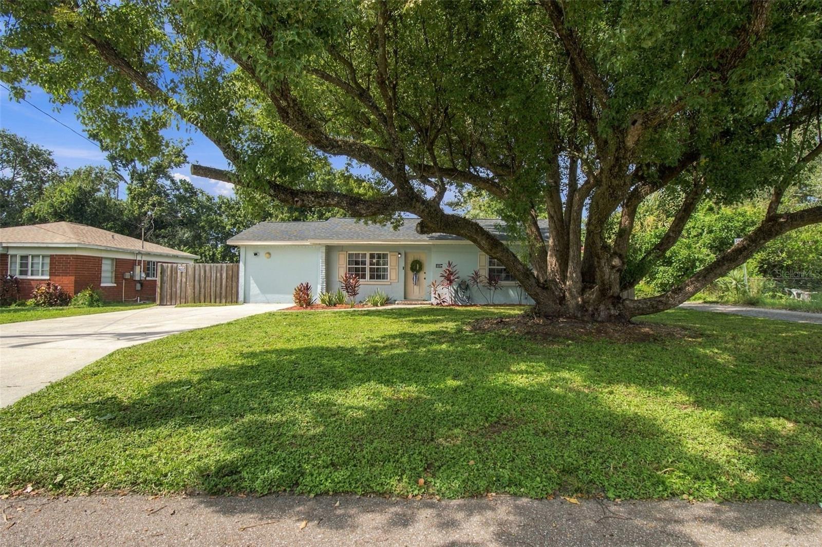 806 N GOMEZ AVE — photo 5
